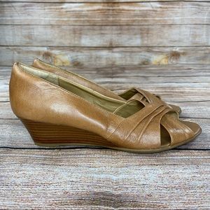 SoftSpots Peeptoe Wedged Sandals Women Size 10 Slip On Shoes - Brown - NEW.